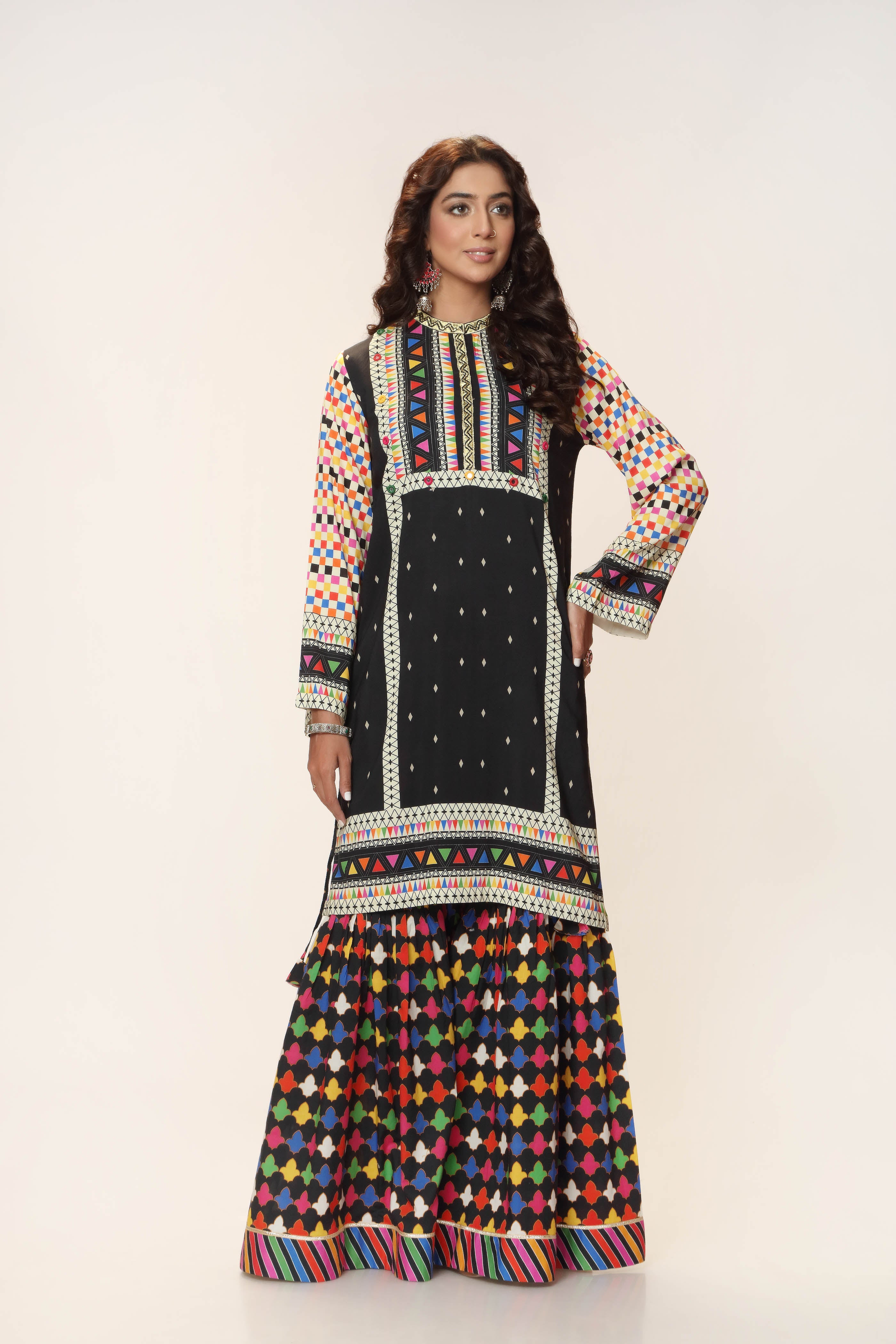 Checked Sleeves in Multi coloured Printed Linen fabric