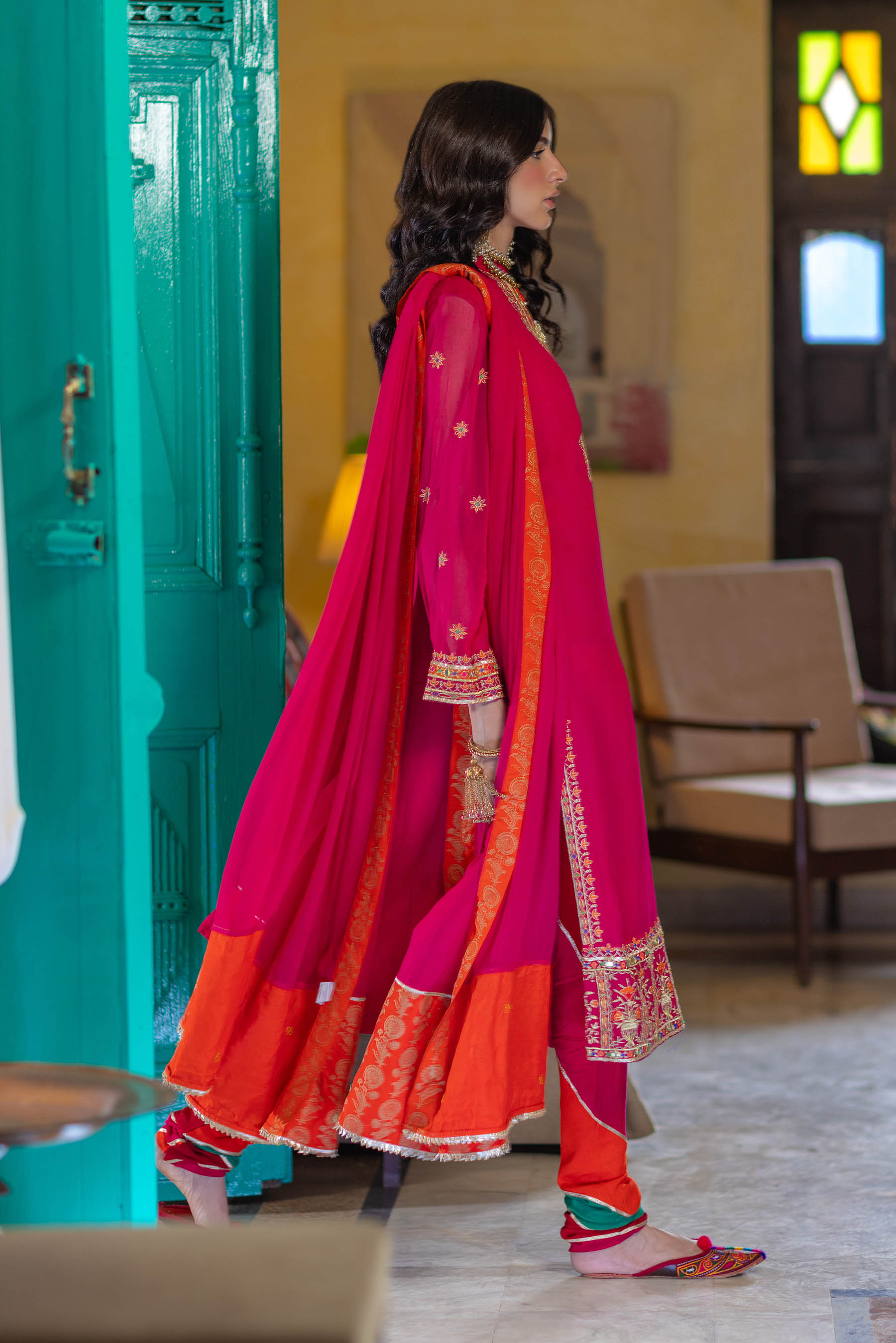 Masakali in Multi coloured Pk Chiffon fabric 3