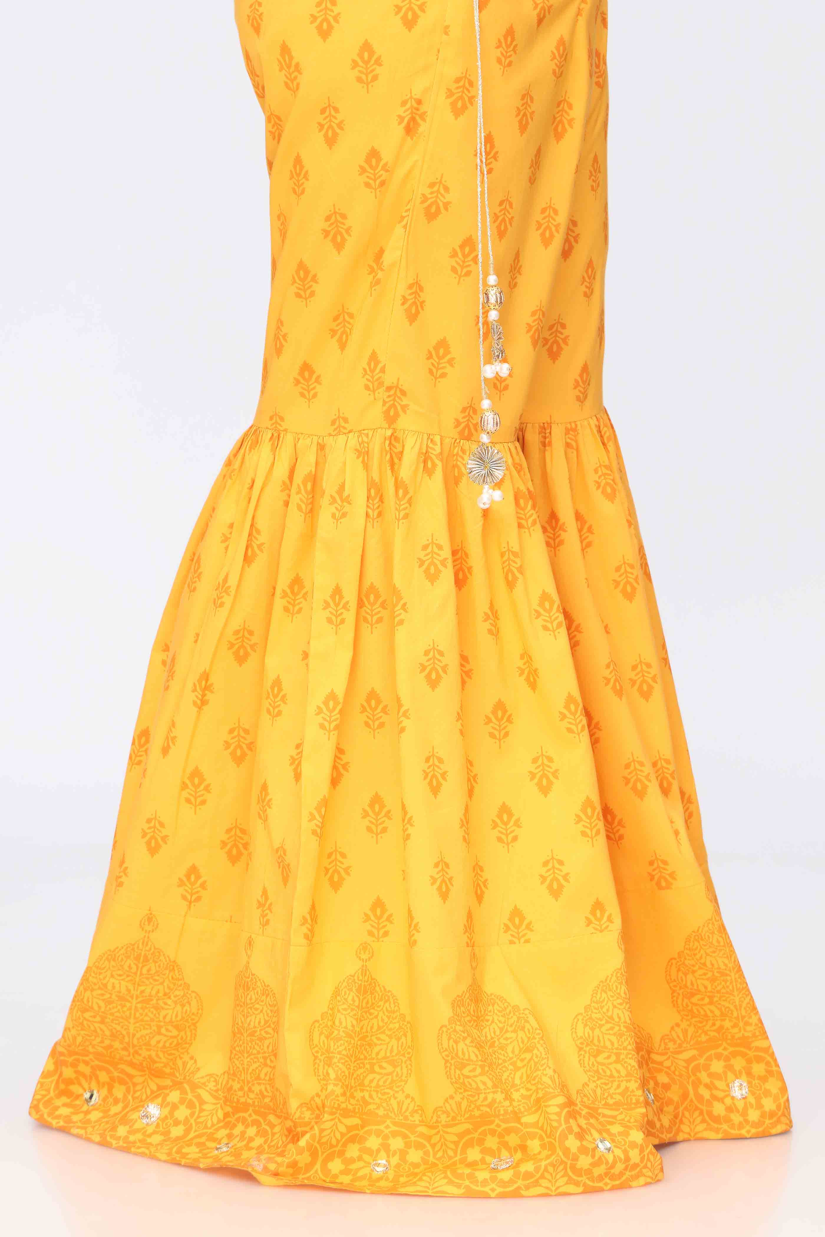 Self Yellow 1: 1 Piece Gharara in Yellow Cambric (CZ2756)