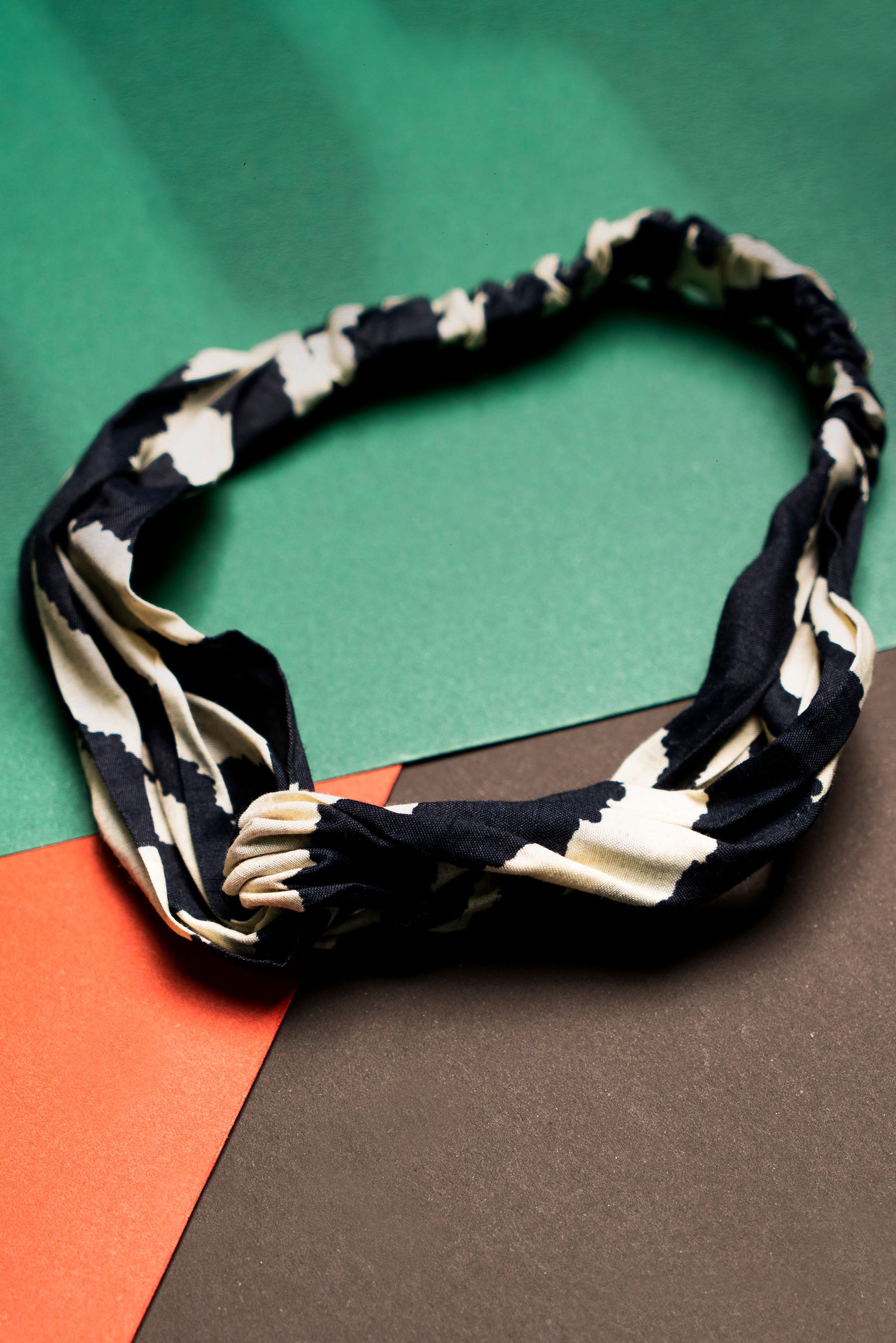 Black & White Hair Band in Multi coloured Pak Raw Silk Printed fabric 3