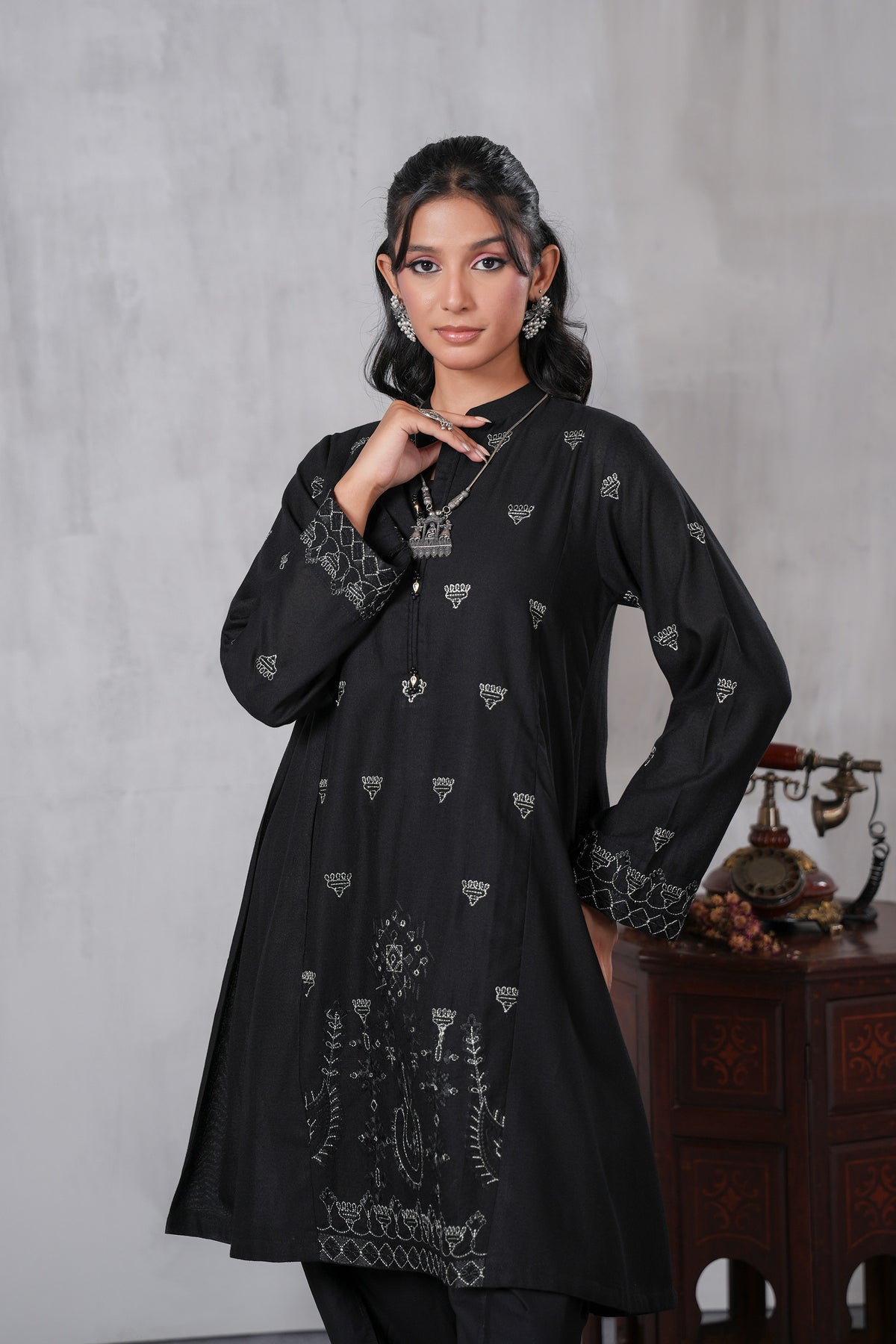 1 Piece Lawn Karandi Frock (CR3513)