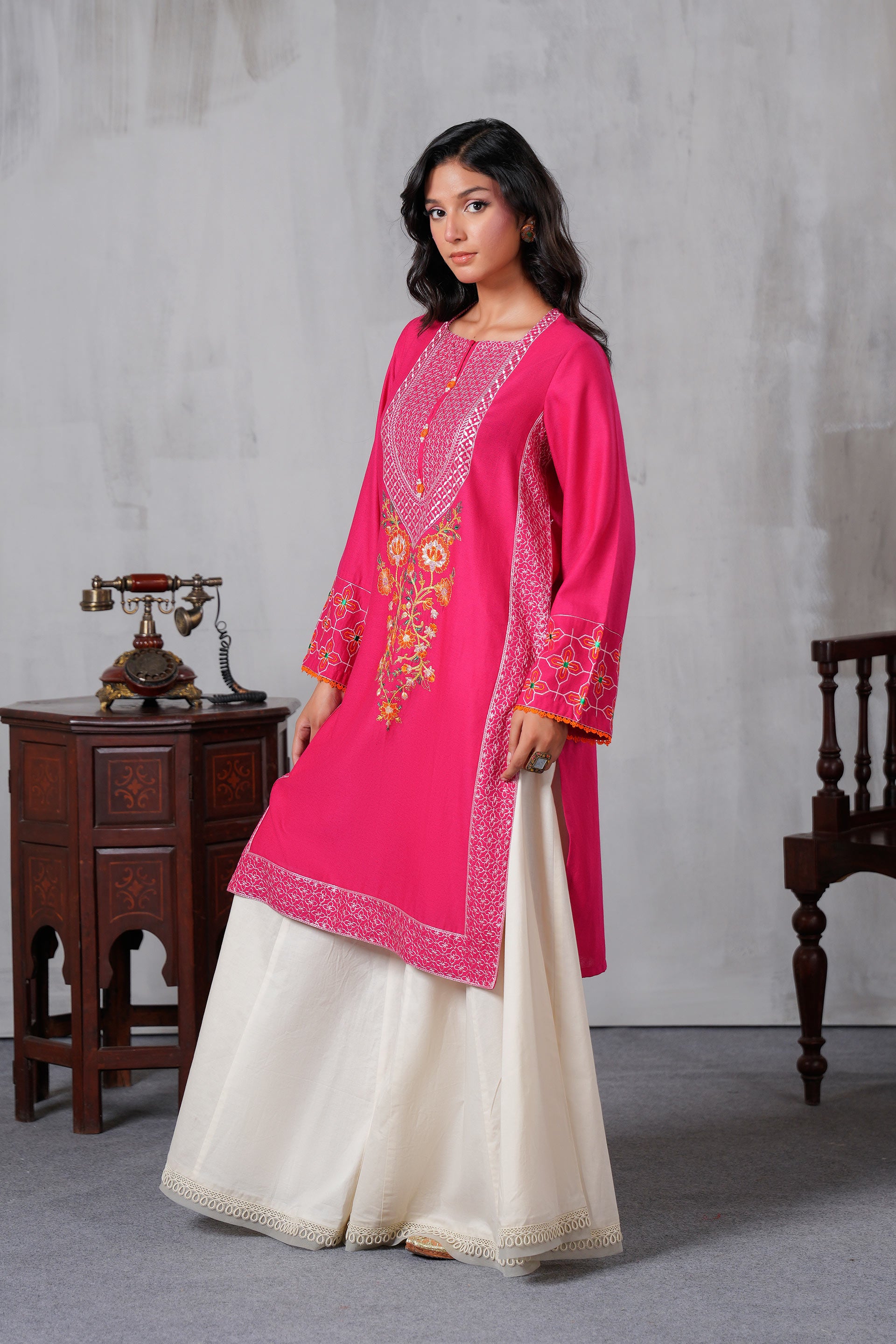1 Piece Lawn Karandi Top (CR3525)