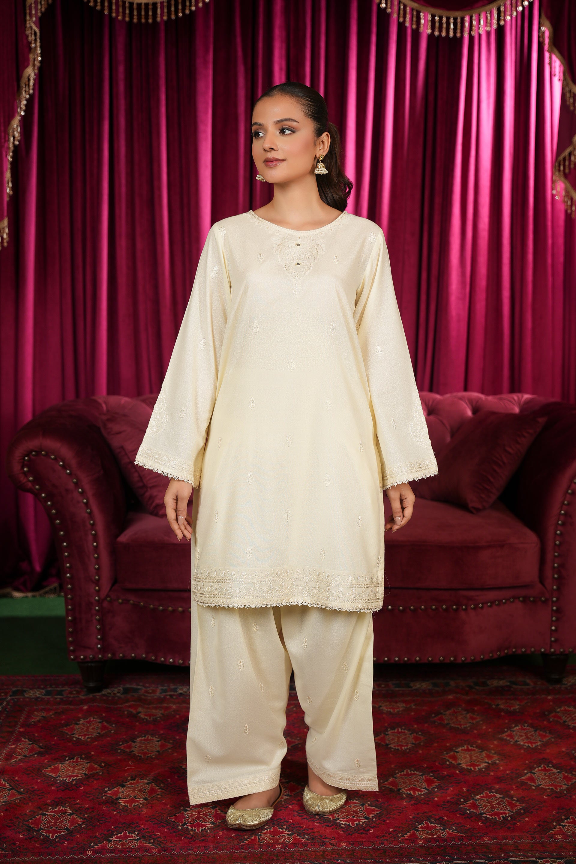 2 Piece Lawn Karandi Suit (CR3538)