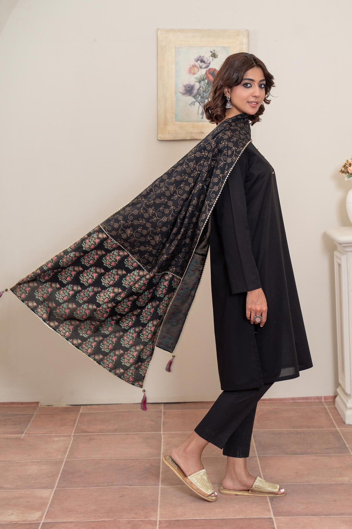1 Piece Stole in Black Lawn (CZ3262)