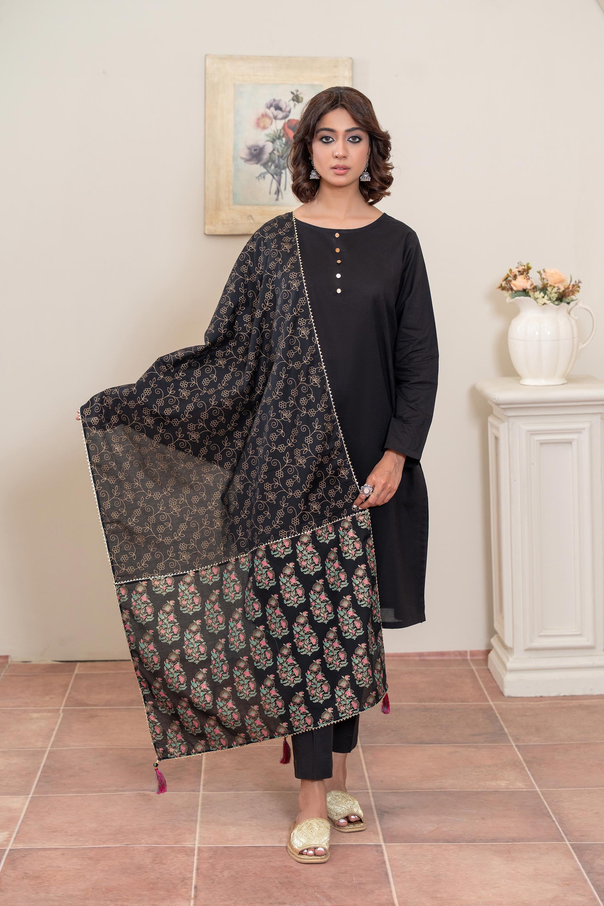 1 Piece Stole in Black Lawn (CZ3262)