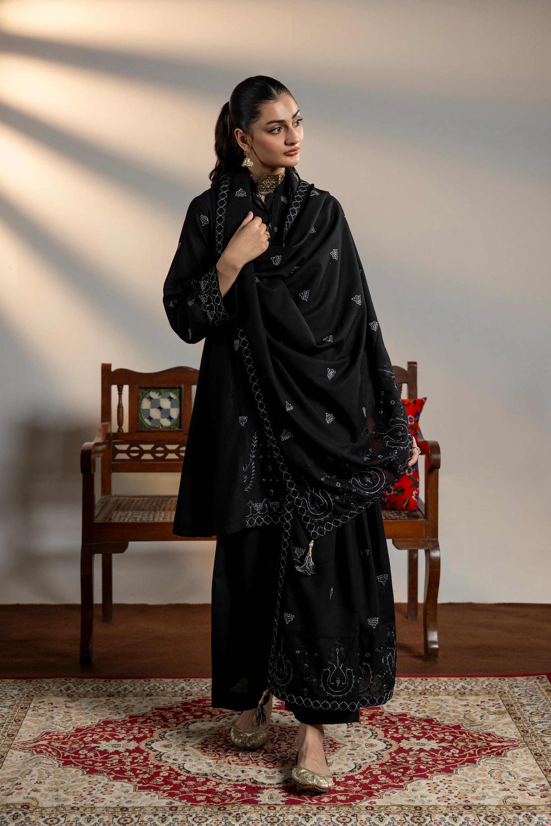 1 Piece Lawn Karandi Shawl (CZ3326)