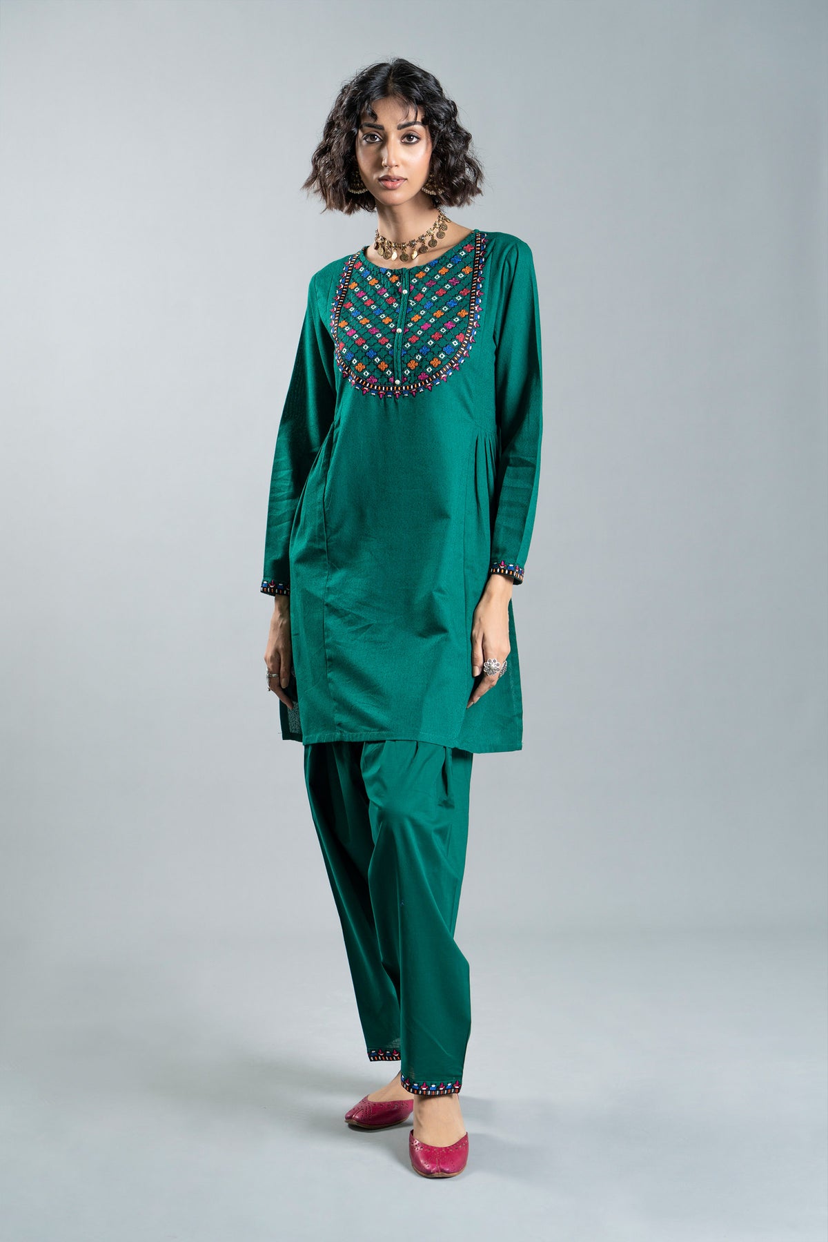 Black Grid 4 in Green coloured Lawn Karandi fabric