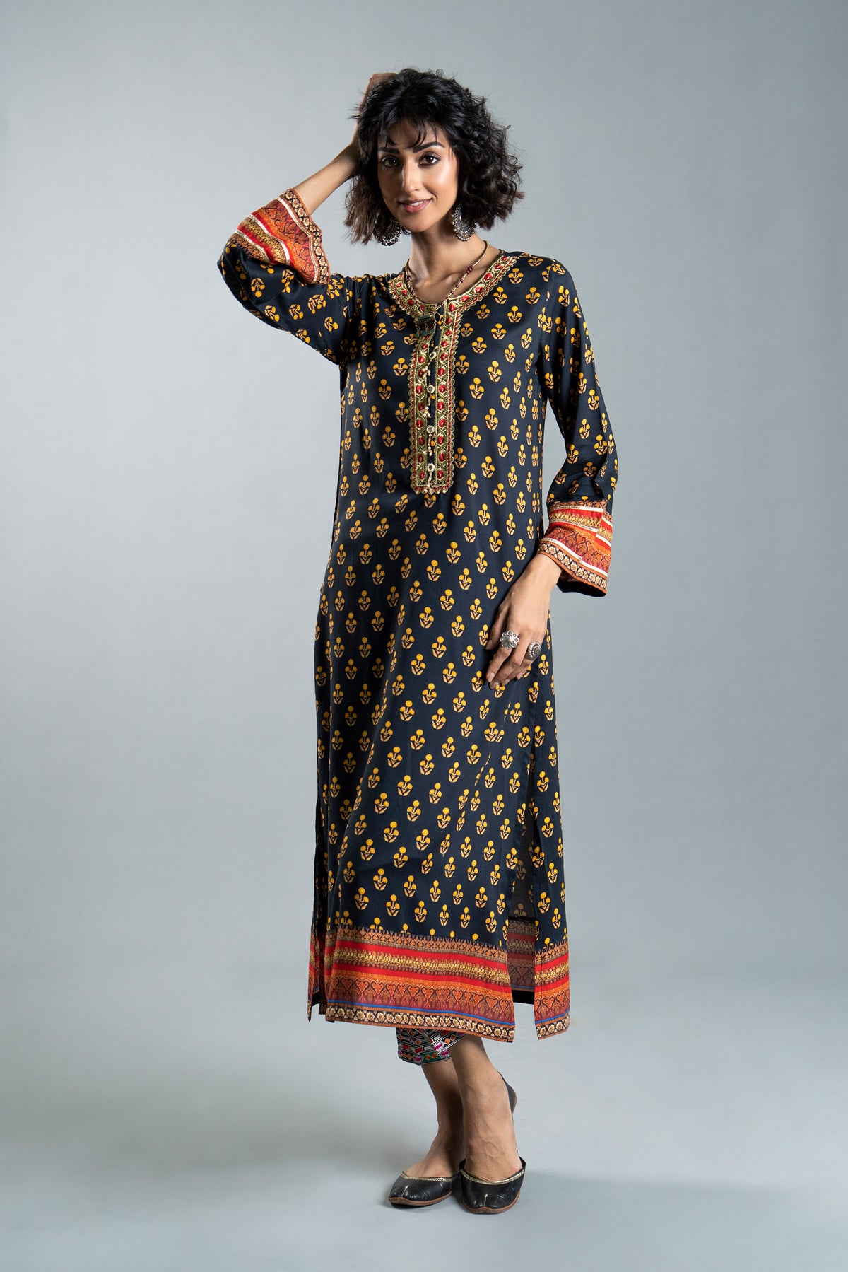 Mughal Boota 5 (TR0930)