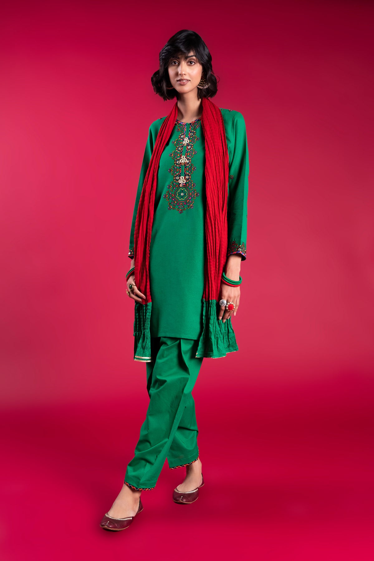 Green Phool 3 in Green coloured Lawn Karandi fabric