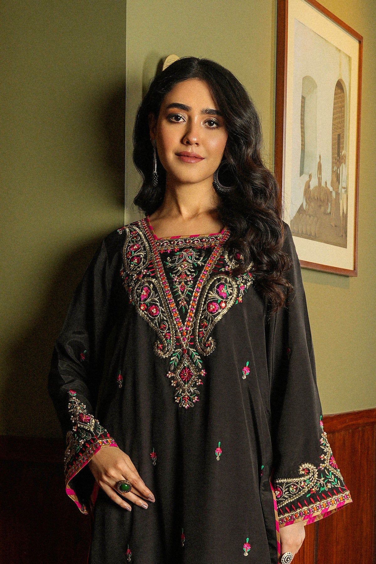 Kashmiri Paisley 1: 1 Piece Top in Black Raw Silk (FR0960)