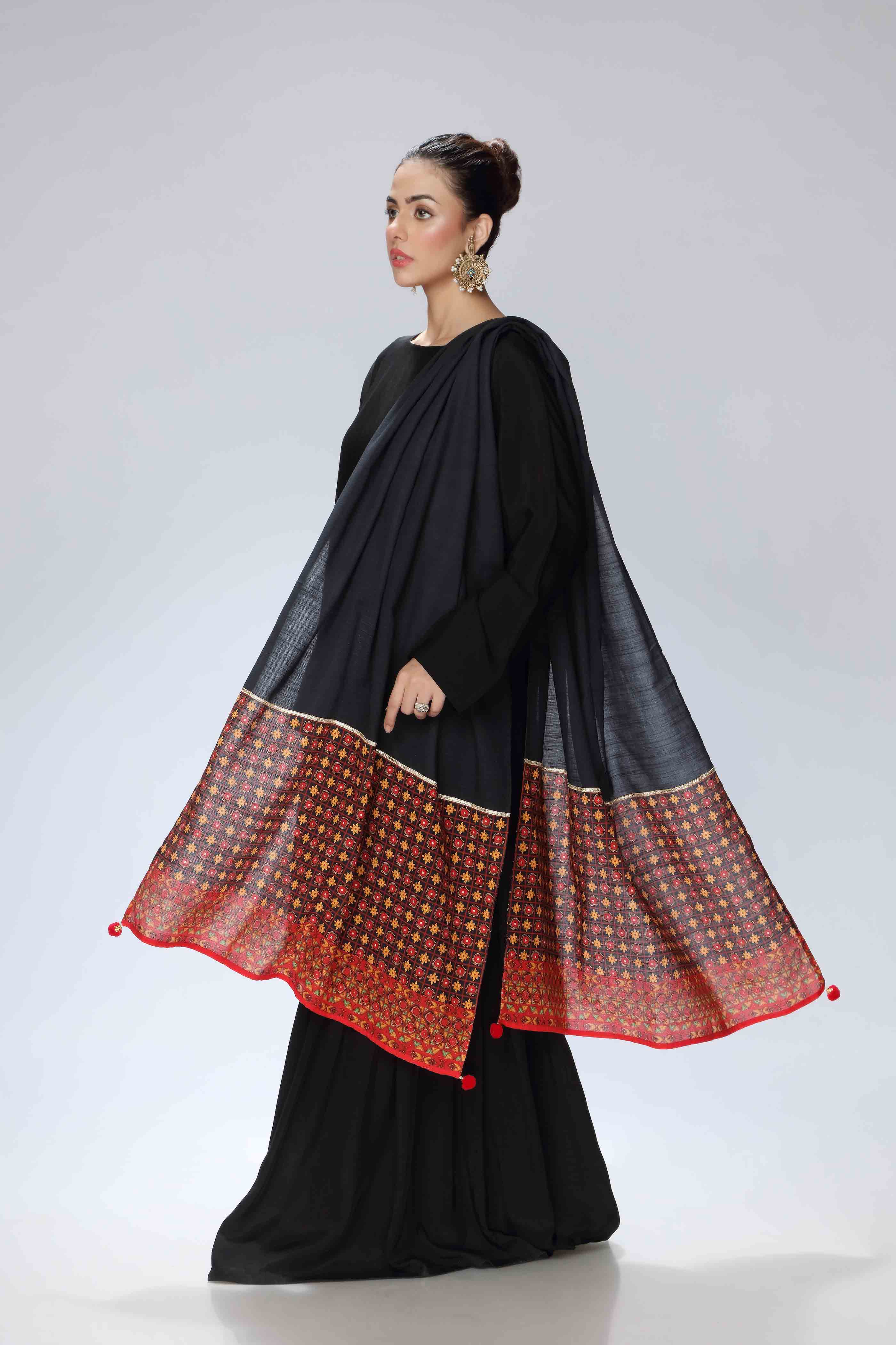 Impression Block in Multi coloured Printed Slub Khaddar fabric 2