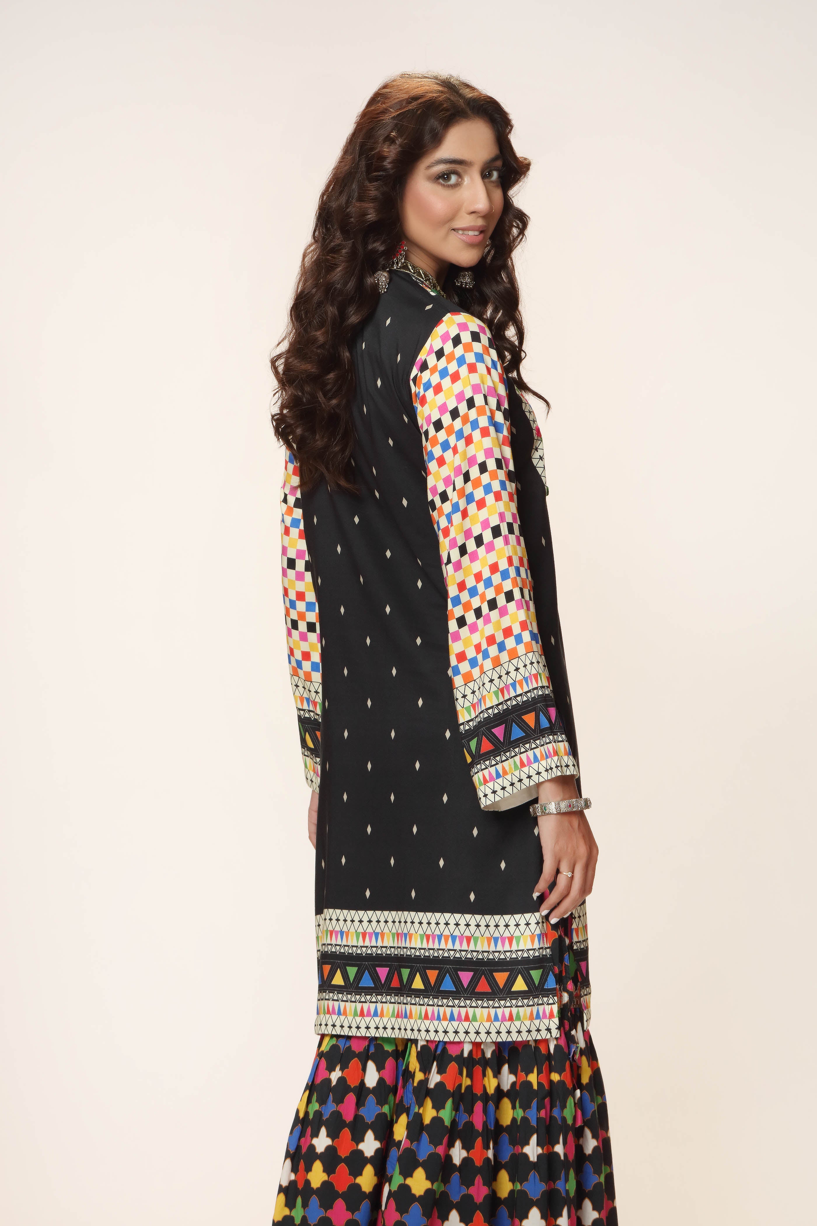 Checked Sleeves in Multi coloured Printed Linen fabric 3