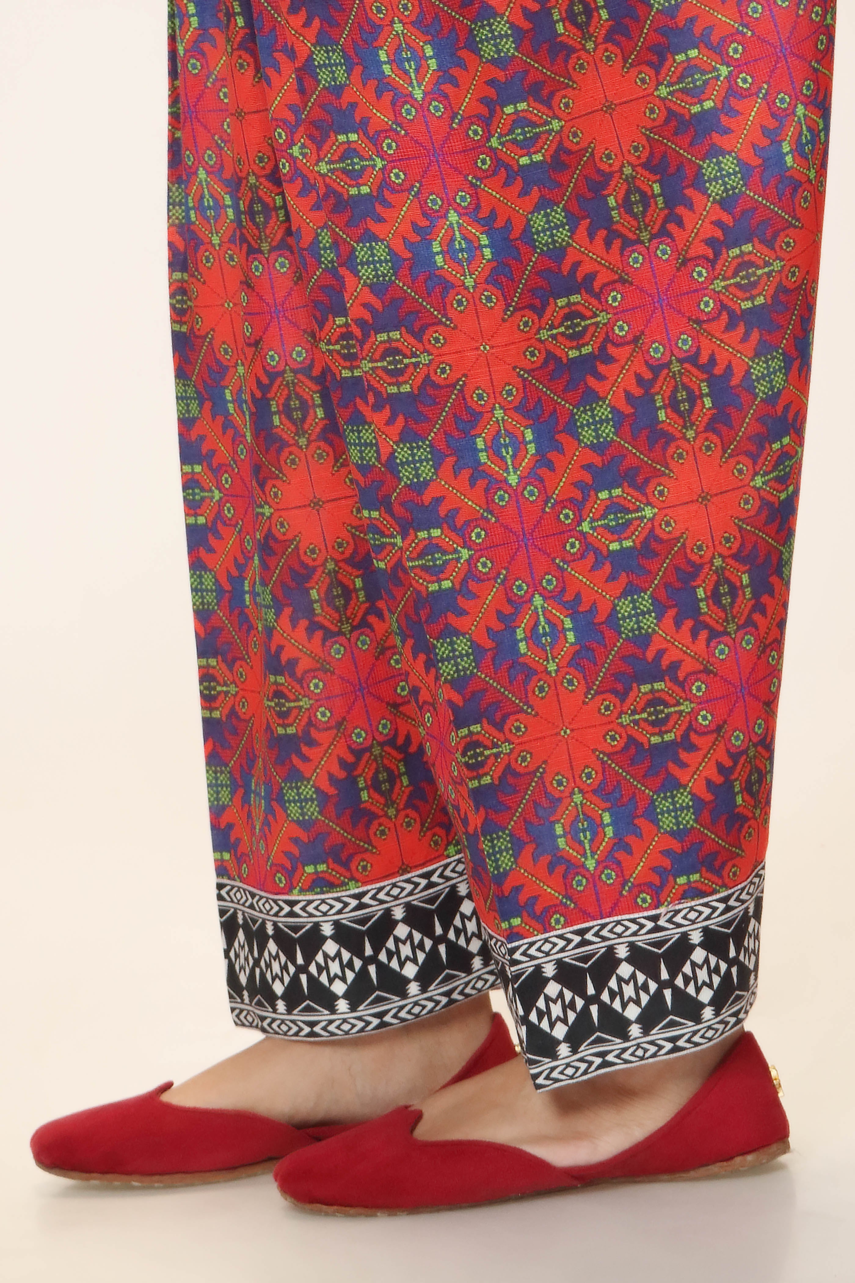 Multi Shades Coordinate in Multi coloured Printed Slub Khaddar fabric 3