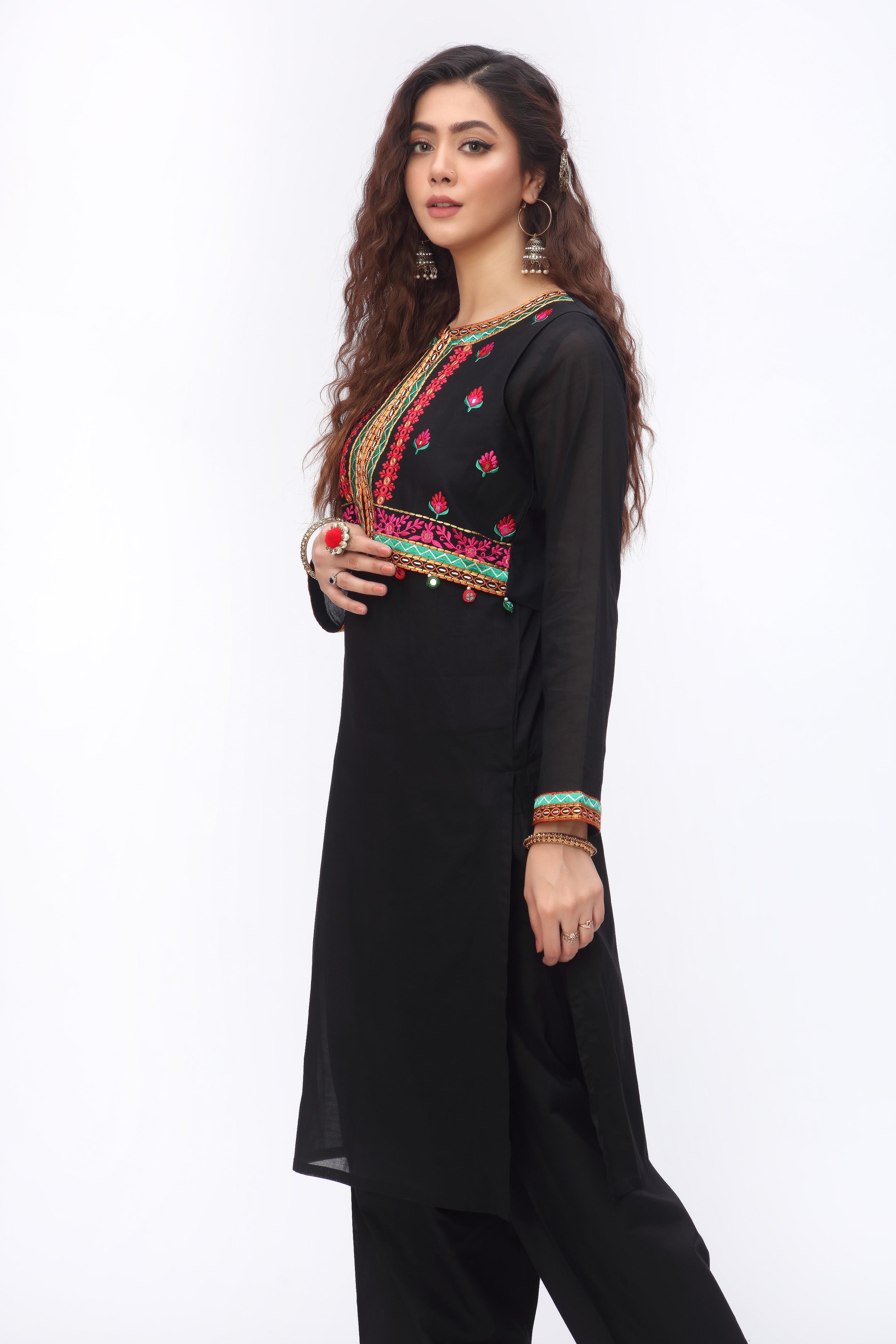 Phulkari Koti in Black coloured Lawn fabric 2