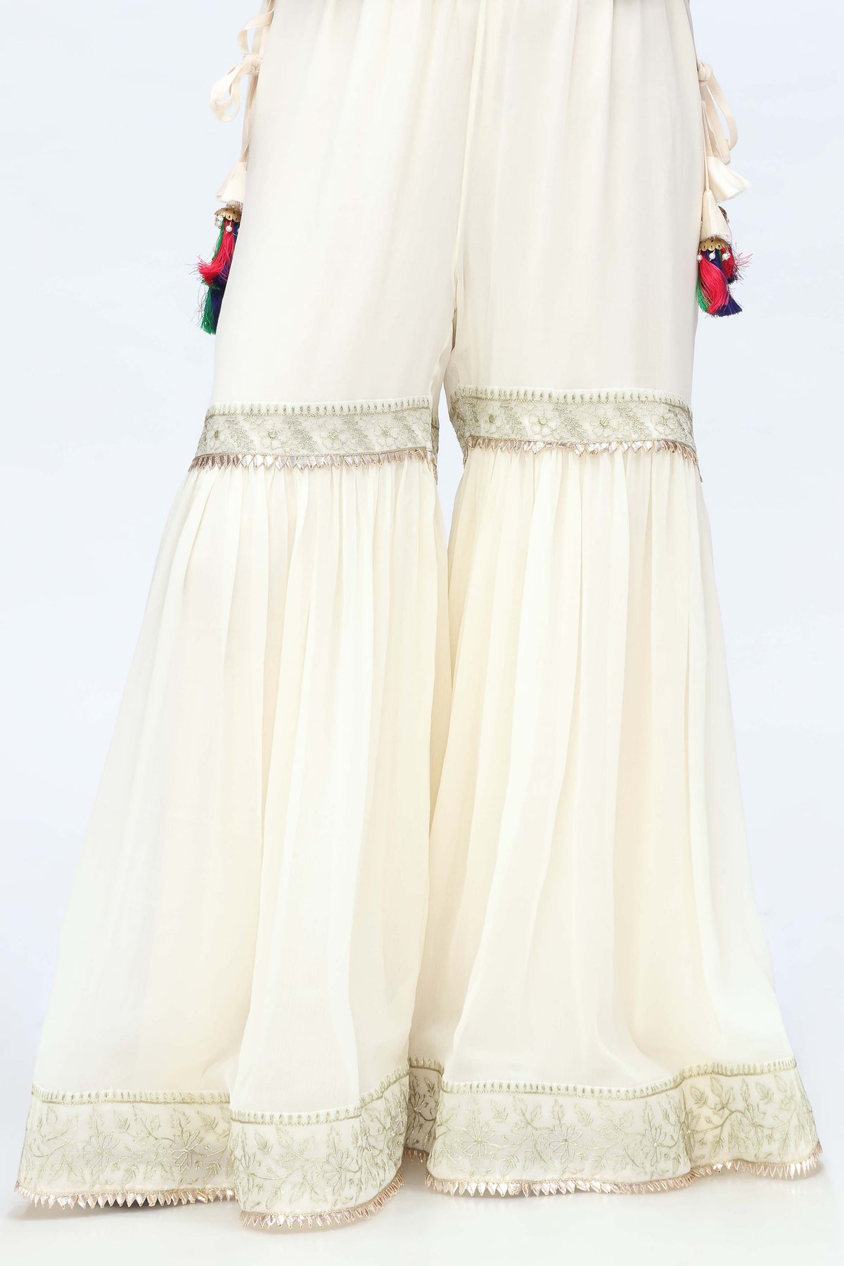 White Mughal 1 (FZ0721)