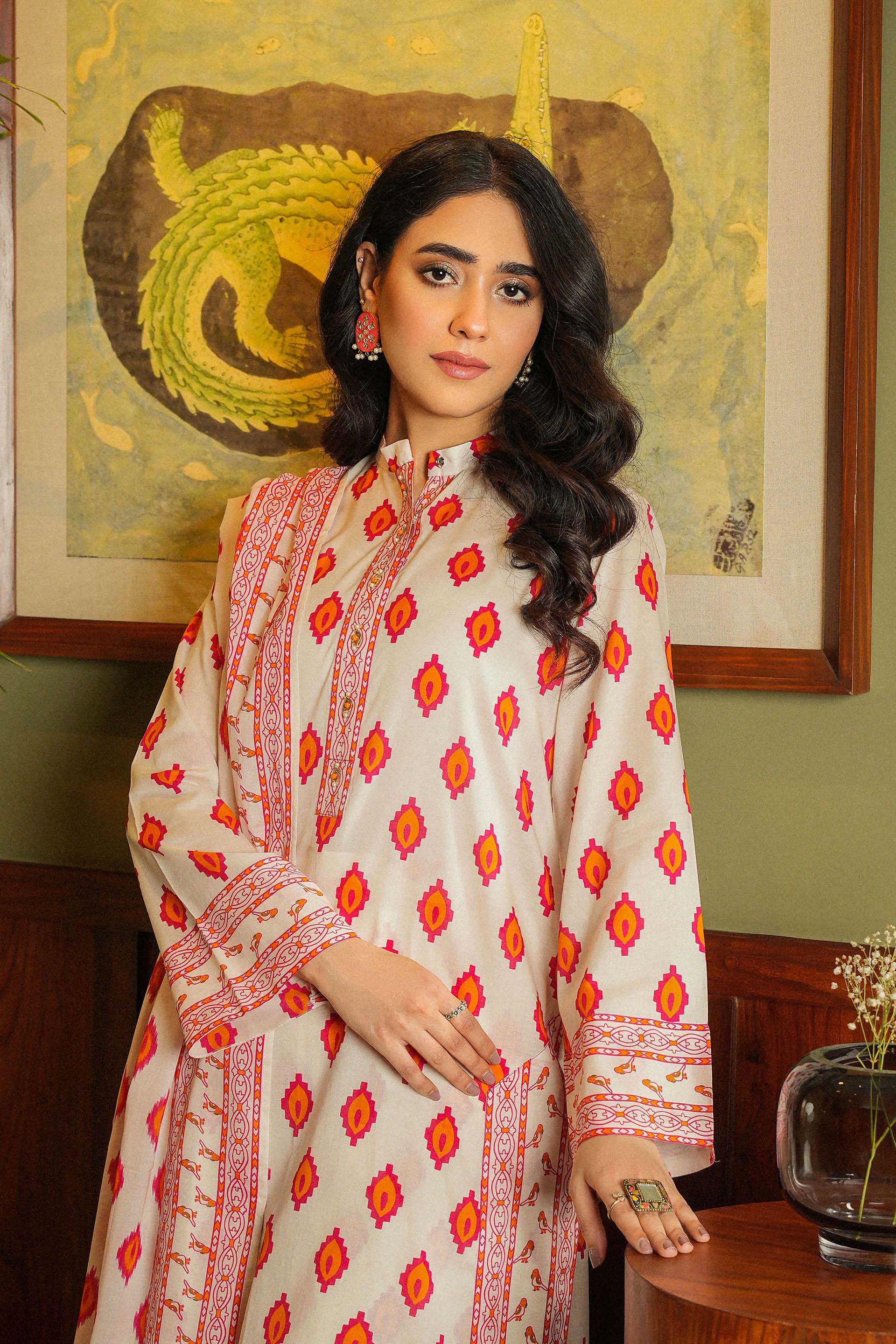 Arzoo: 3 Piece Suit Suit in Multi Lawn (TR1149)