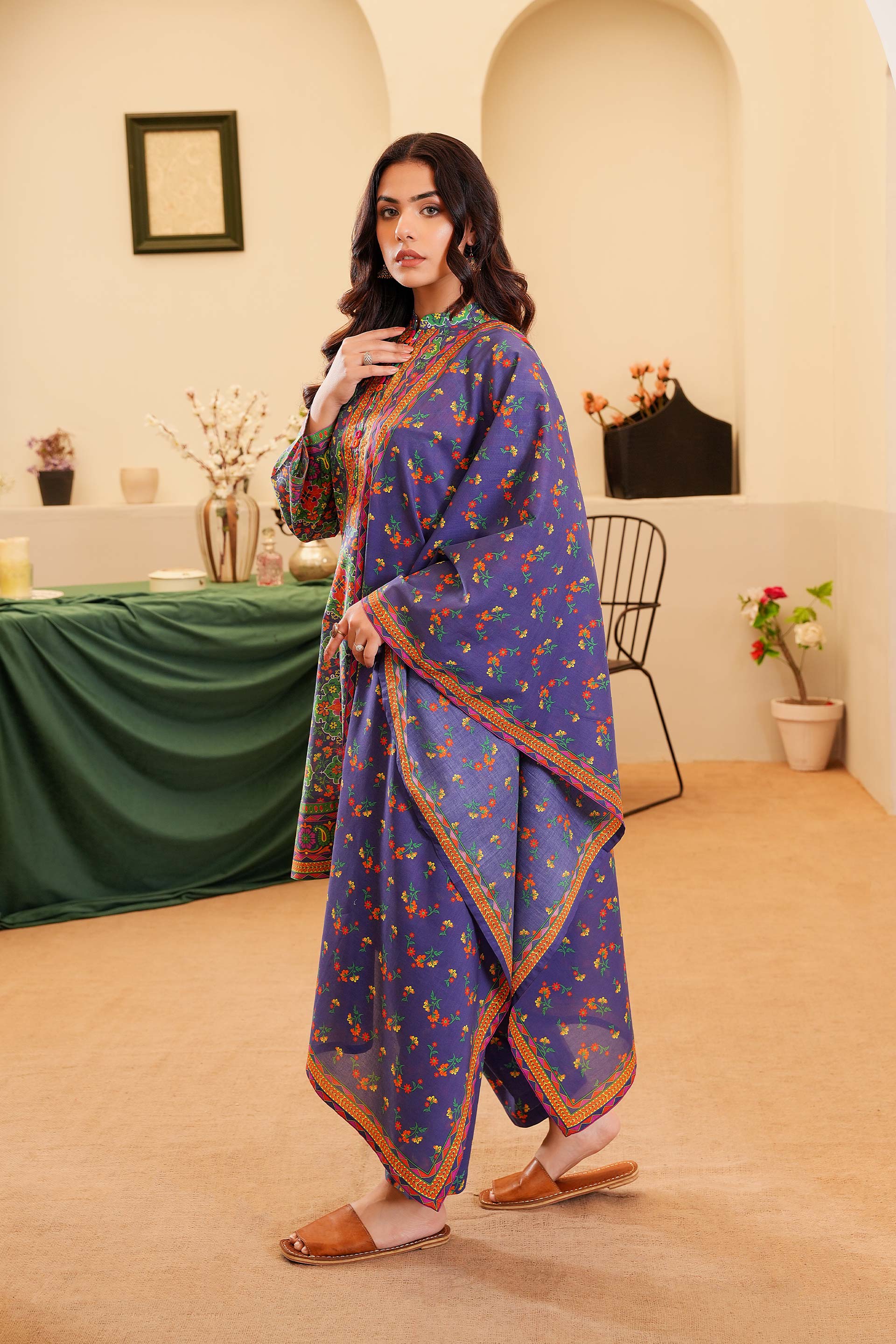 Noor E Nehi: 3 Piece Suit Suit in Multi Lawn (TR1155)