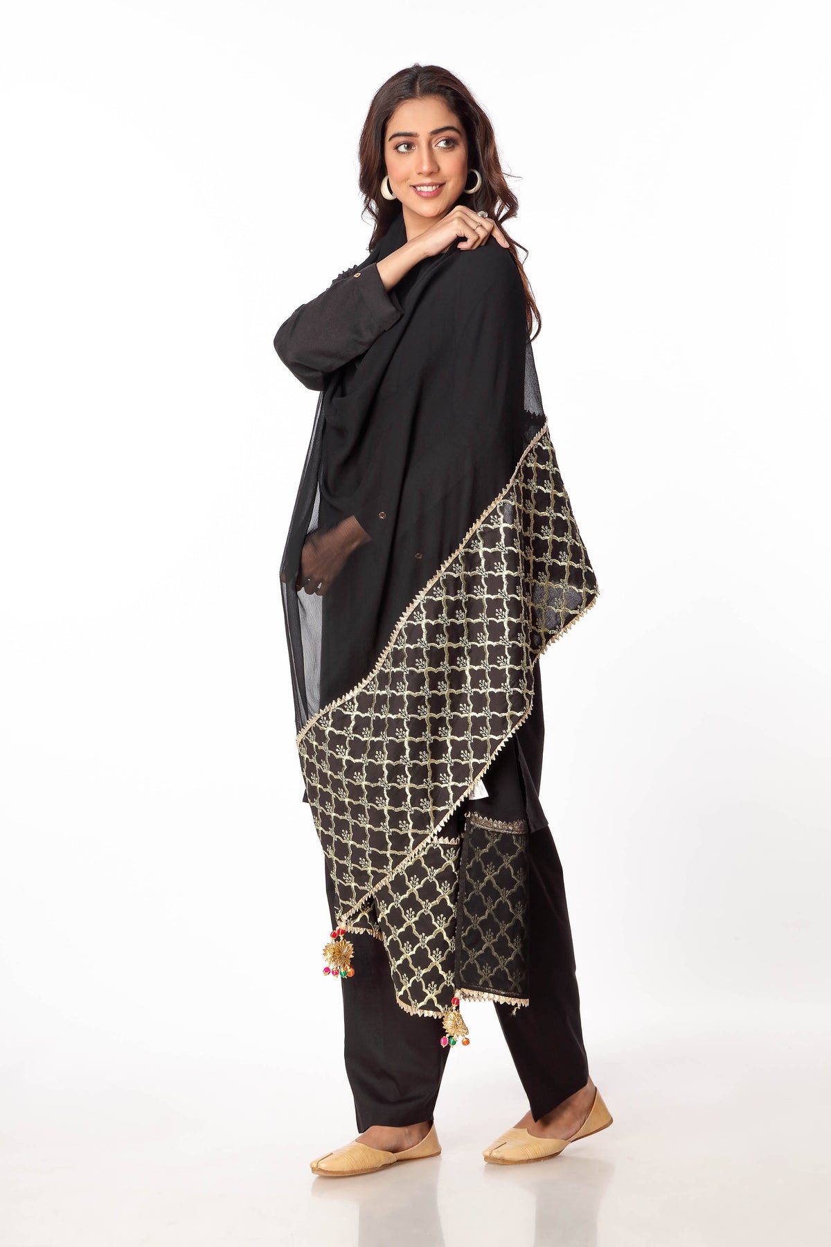 Tilla Jaal in Black coloured Printed Lawn fabric