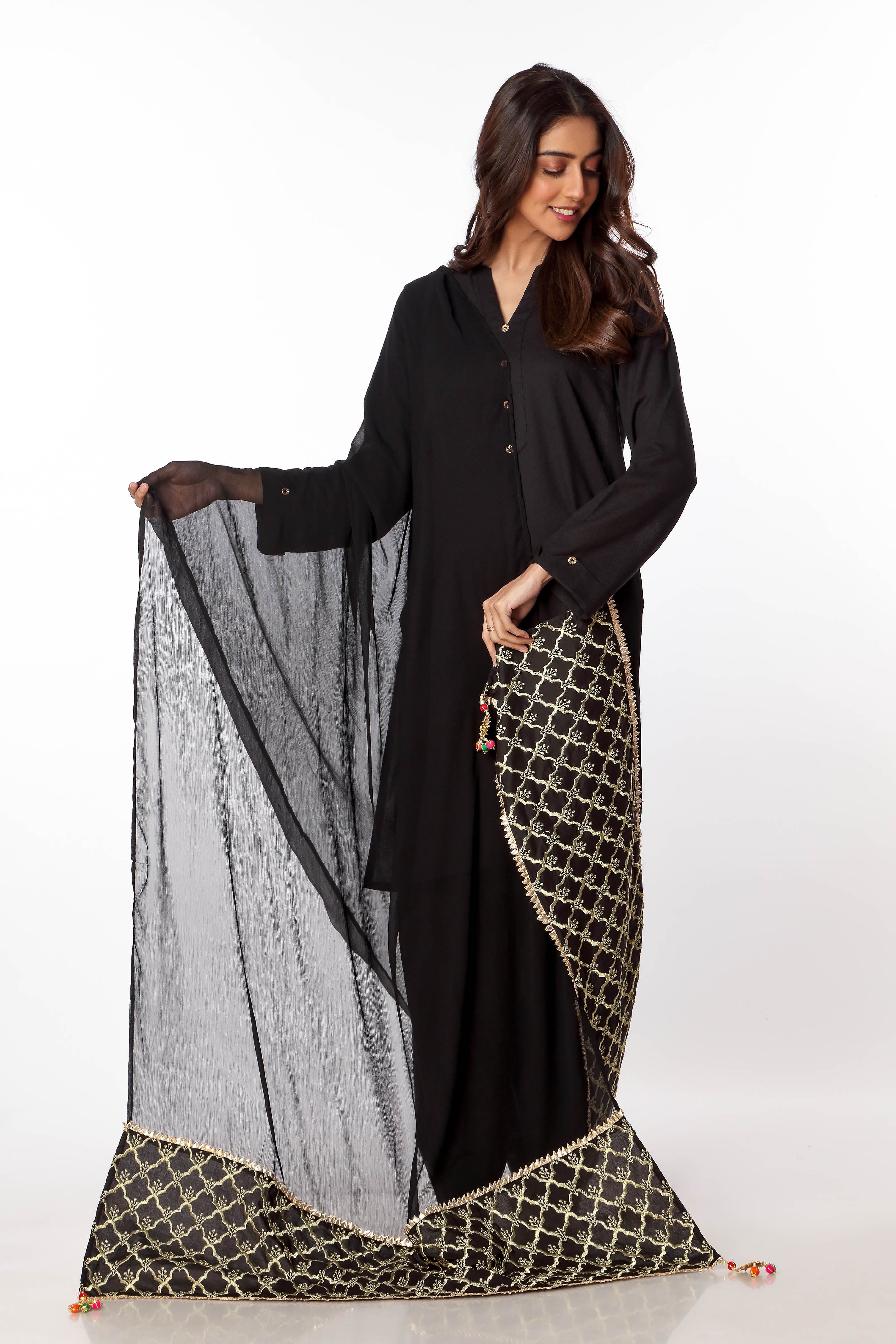 Tilla Jaal in Black coloured Printed Lawn fabric 2