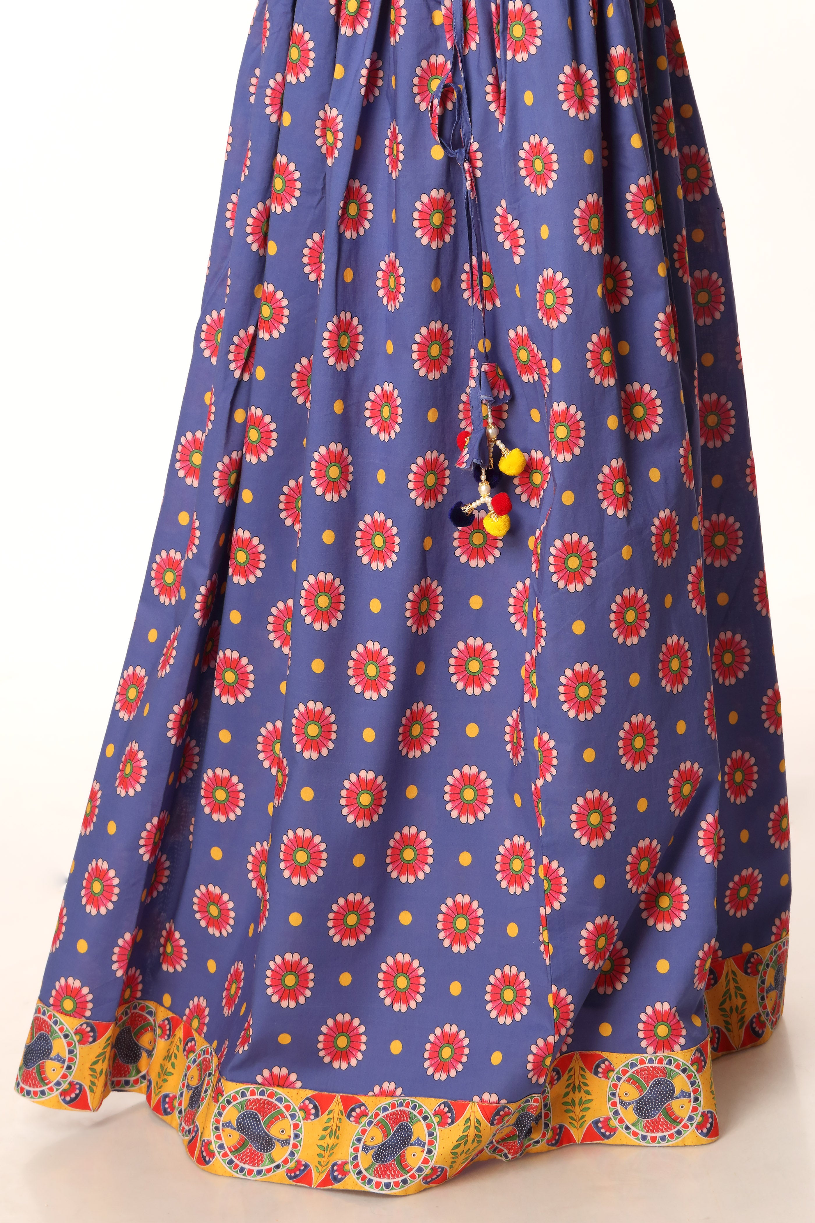 Ditsy Paisley in Multi coloured Printed Lawn fabric 3
